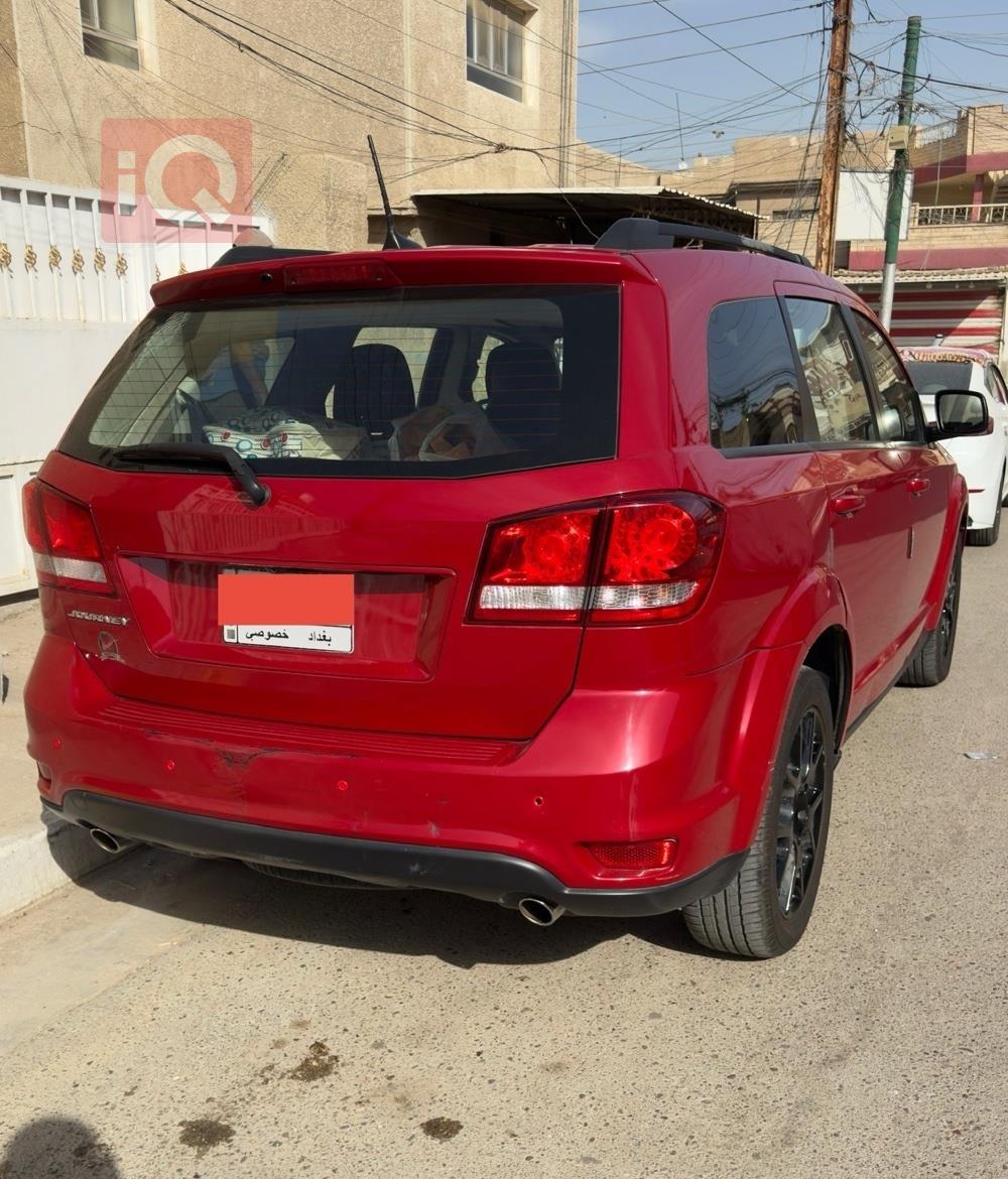 دودج جورني